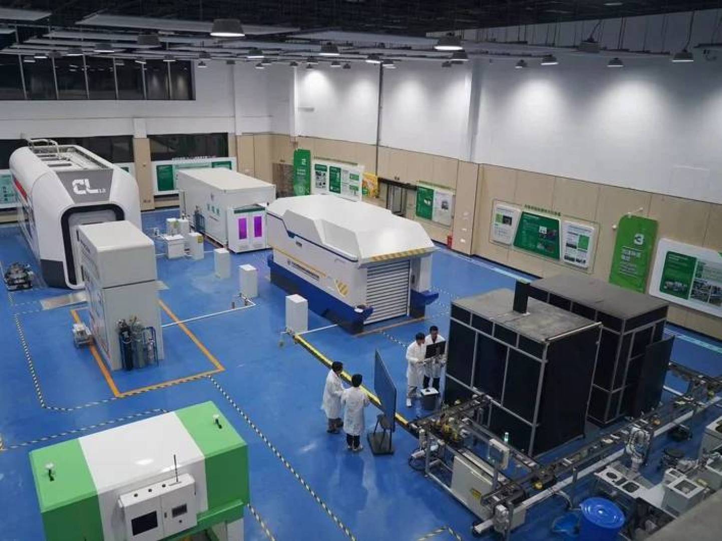 روبوت ذكي لتربية النباتات وتحسين سلالتها