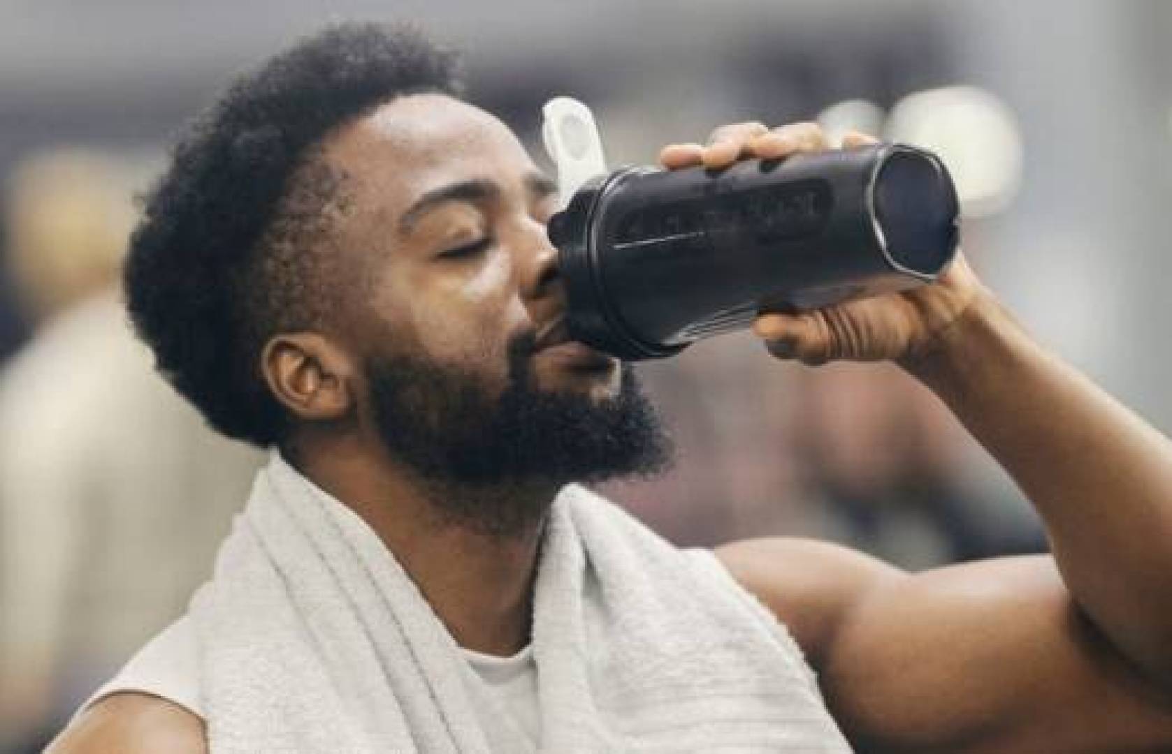 الكرياتين بين الرياضيين الشباب.. فائدة رياضية أم خطر خفي؟