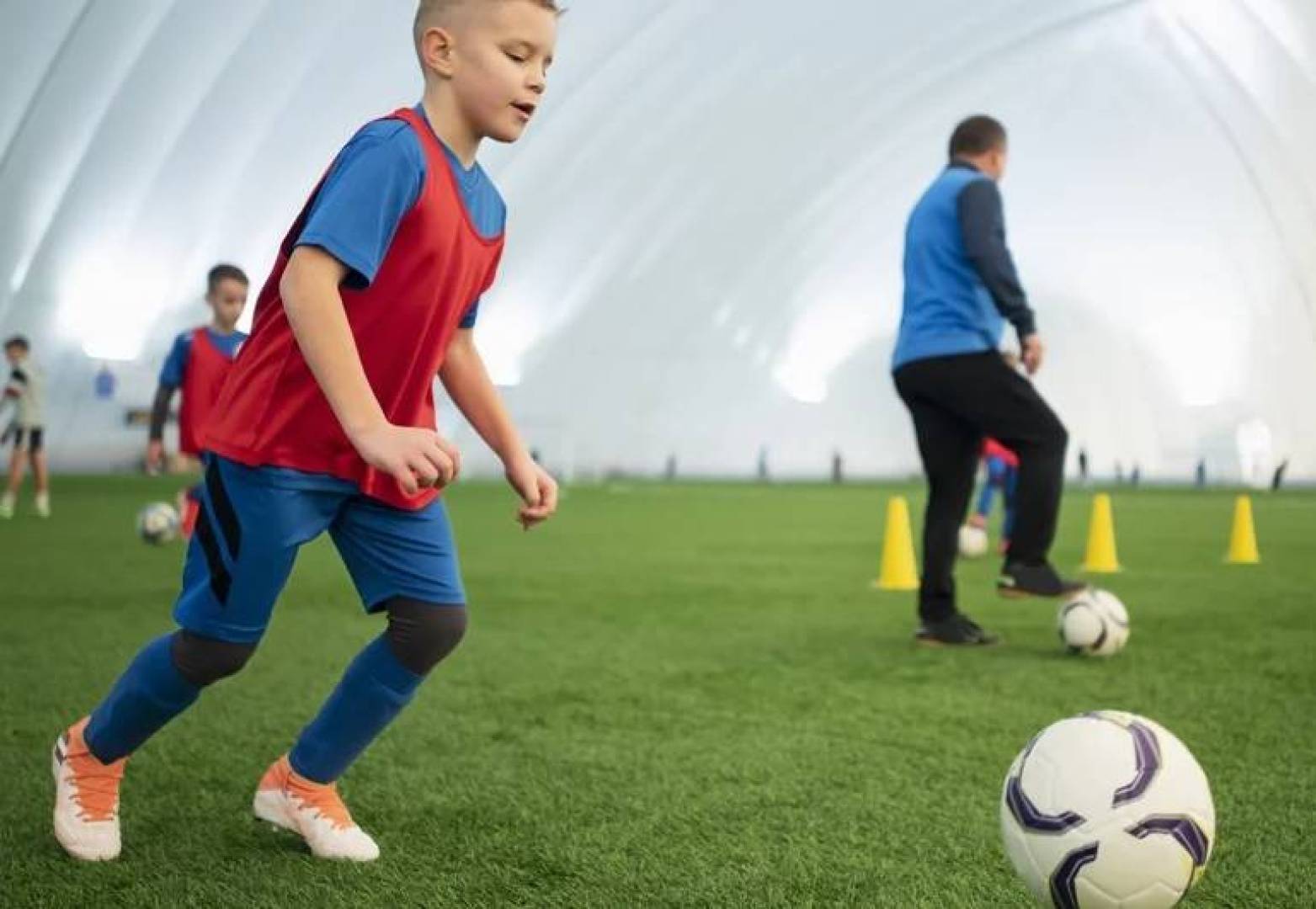 كرة القدم تطور ذاكرة الأطفال أفضل من الفنون القتالية