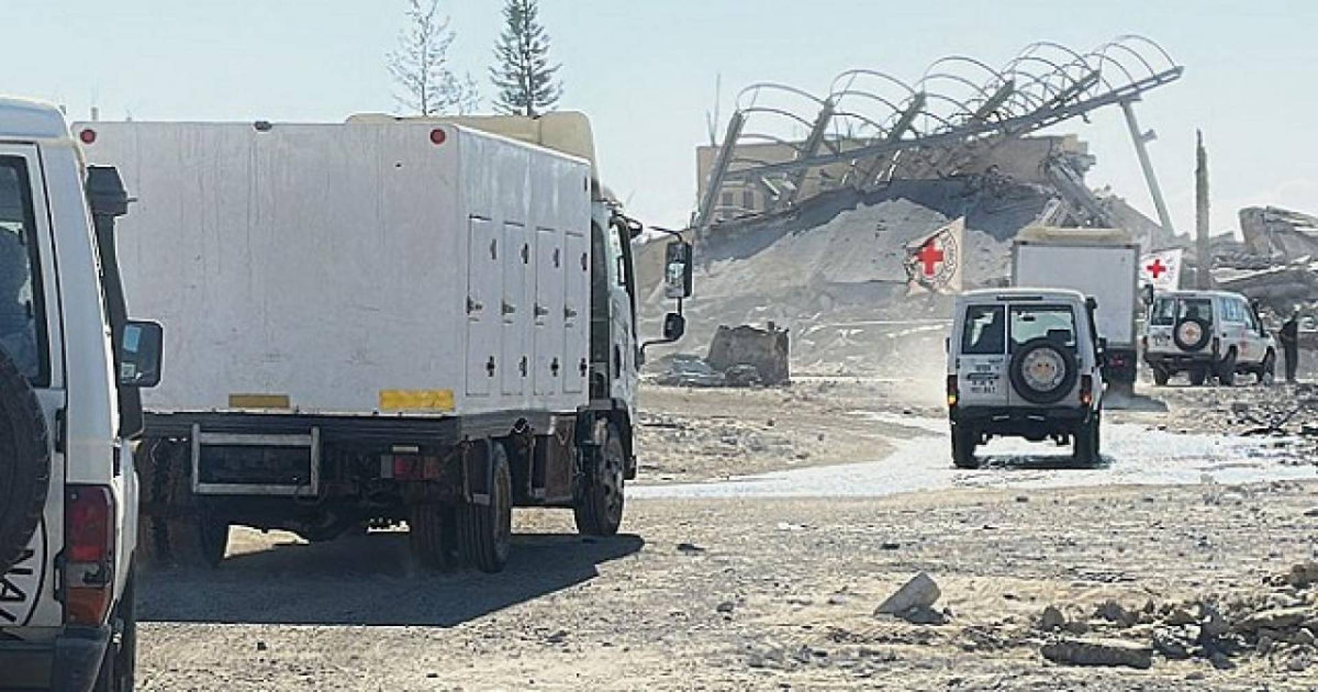 الاحتلال الإسرائيلي يعلن تأجيل فتح معبر رفح وترامب يهدد حركة حماس الاحتلال الإسرائيلي يعلن تأجيل فتح معبر رفح وترامب يهدد حركة حماس