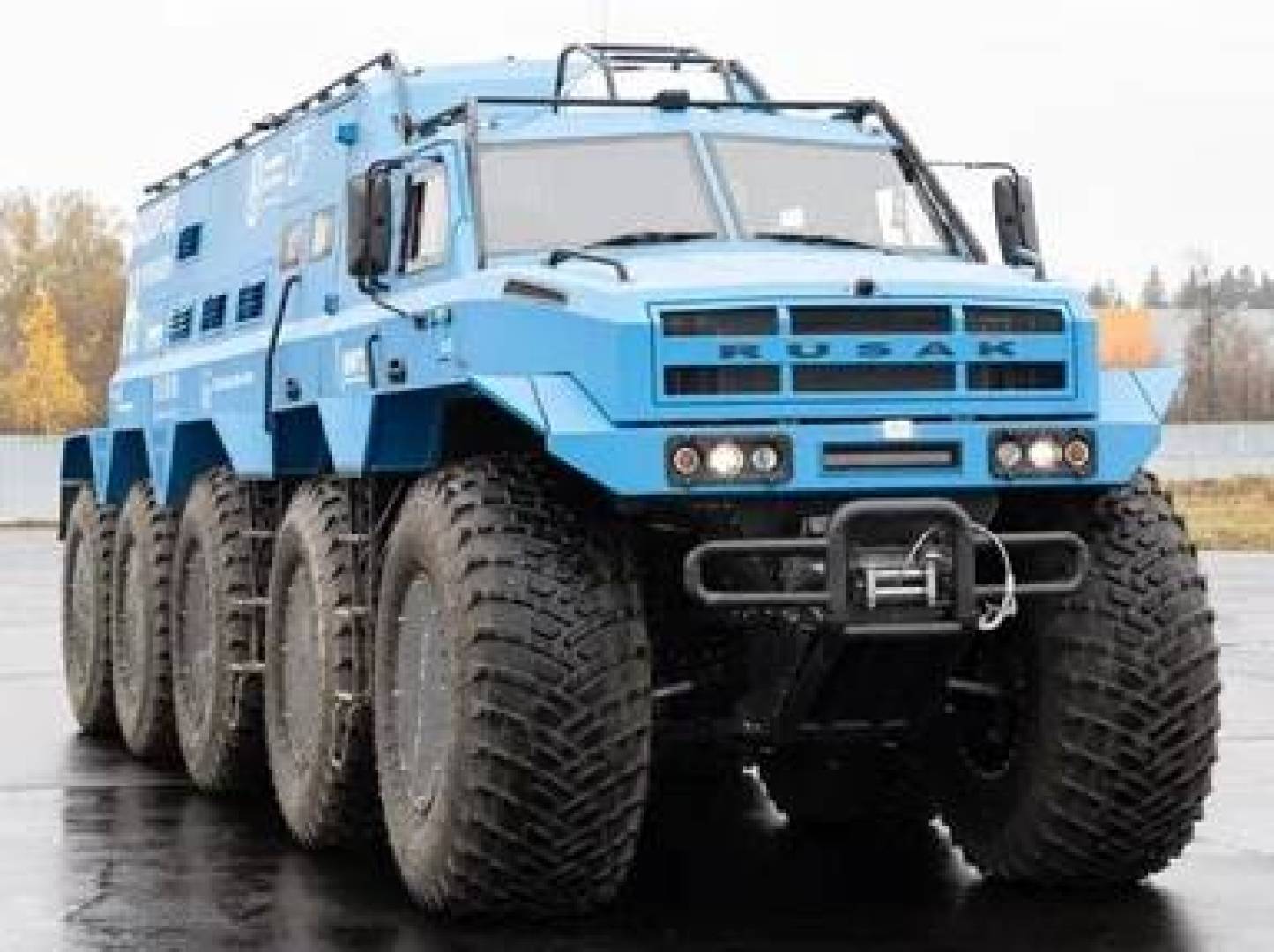 أول مركبة روسية تسير بالهيدروجين في تضاريس القطب الشمالي