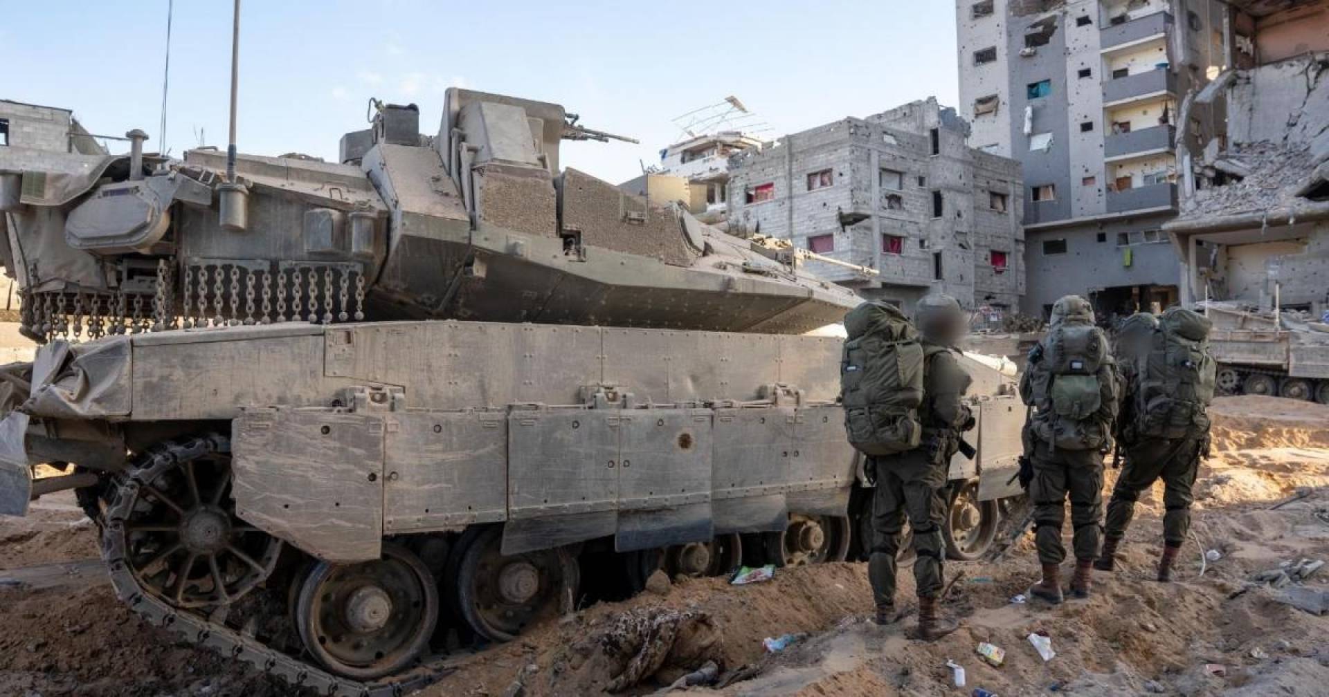 الإعلام العبري: الجيش يعمّق عملياته في قطاع غزة تمهيدا لتقسيم جديد