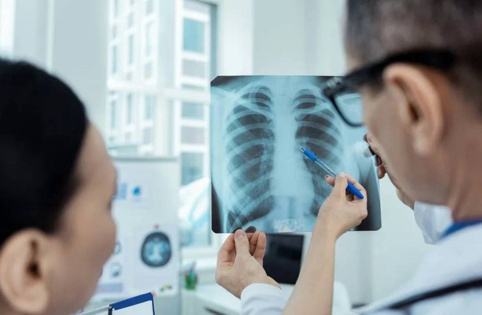 اكتشاف علمي جديد يعيد الأمل لمرضى تليف الرئتين اكتشاف علمي جديد يعيد الأمل لمرضى تليف الرئتين