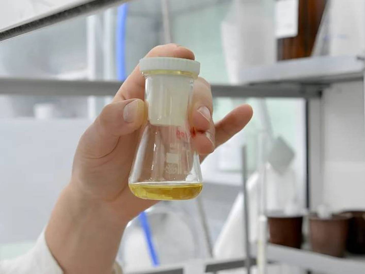 العلماء يحولون بول رواد الفضاء إلى بروتين صالح للأكل