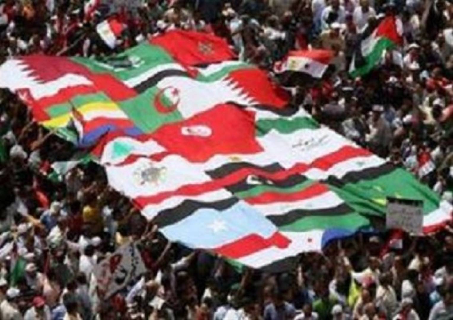 لماذا كان هدف امريكا عولمة الاسلام السياسي عبر مشروع الربيع العربي-الضرورة- لكل من إدارتي اوباما و بايدن أي للديمقراطيين.

وهل انتهى هذا المشروع.؟