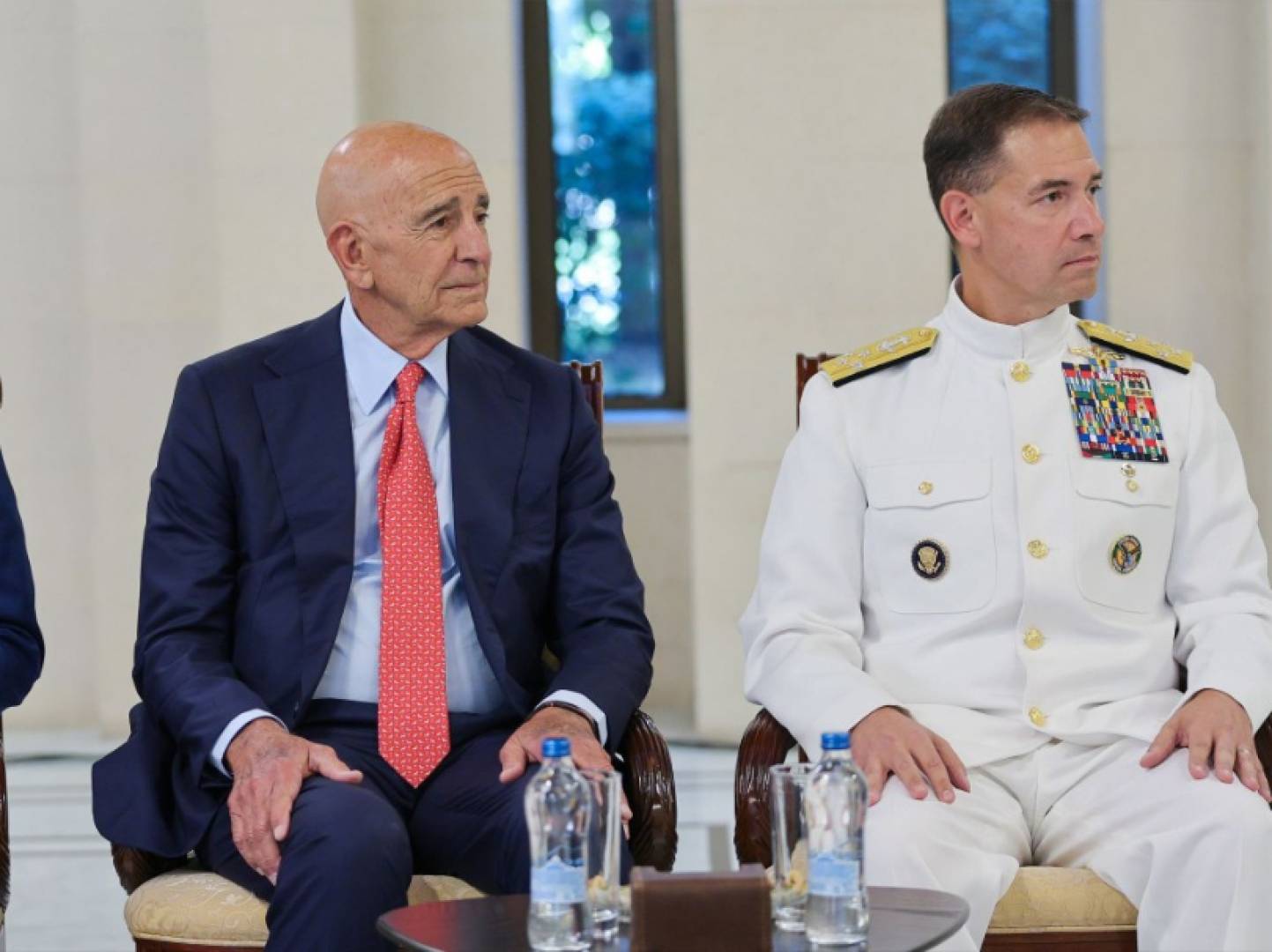 الملف السوري ينتقل من “براك” إلى الأدميرال كوبر: عسكرة الدور الأميركي وتحوّل في هندسة الصراع