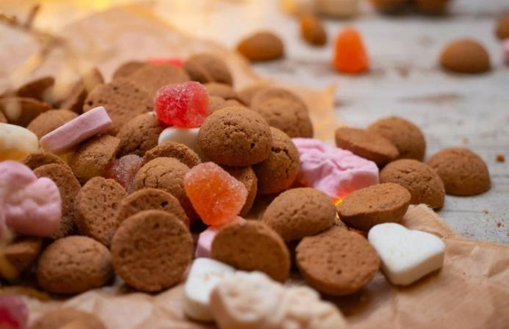 تعرف على سبب تزداد الرغبة في تناول الحلويات خلال فصل الشتاء