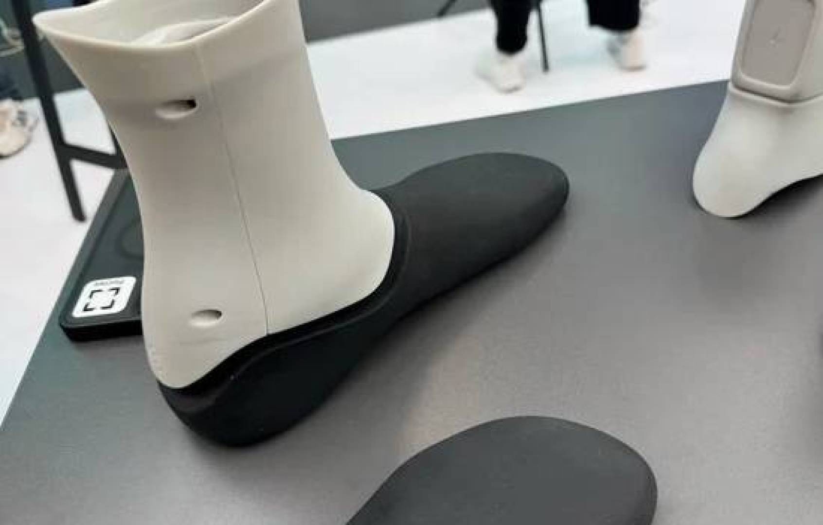 ابتكار روسي لنموذج هيدروليكي ذكي للقدم الاصطناعية يحاكي خطوة الإنسان بدقة مذهلة