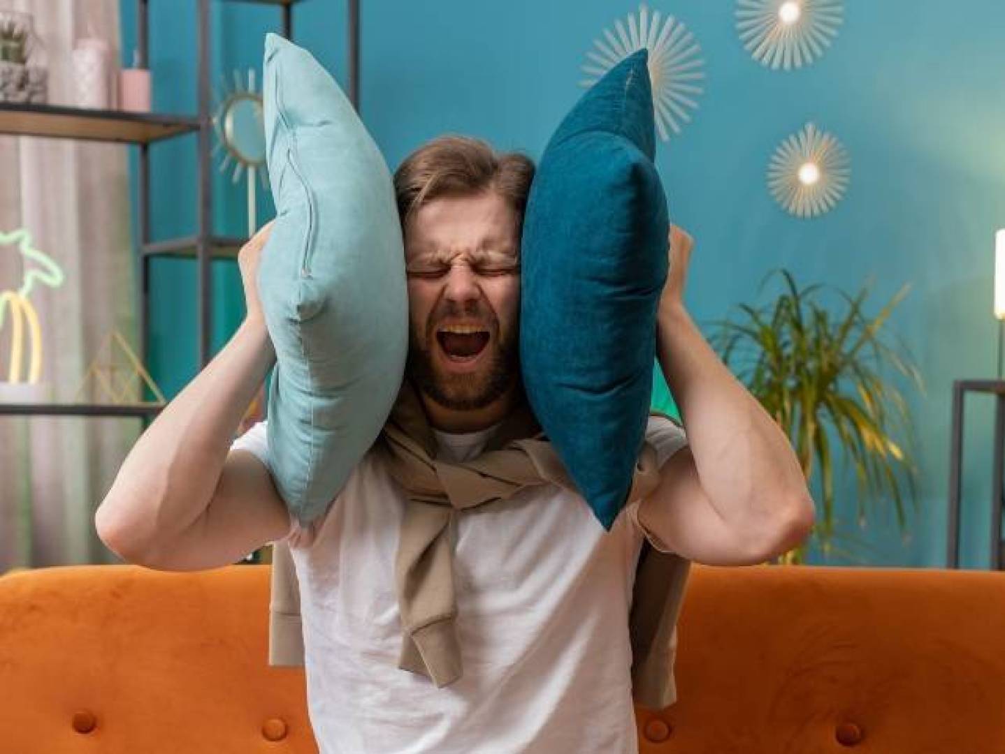 حساسية الأصوات المزعجة قد تكون مرتبطة وراثيا بالقلق والاكتئاب