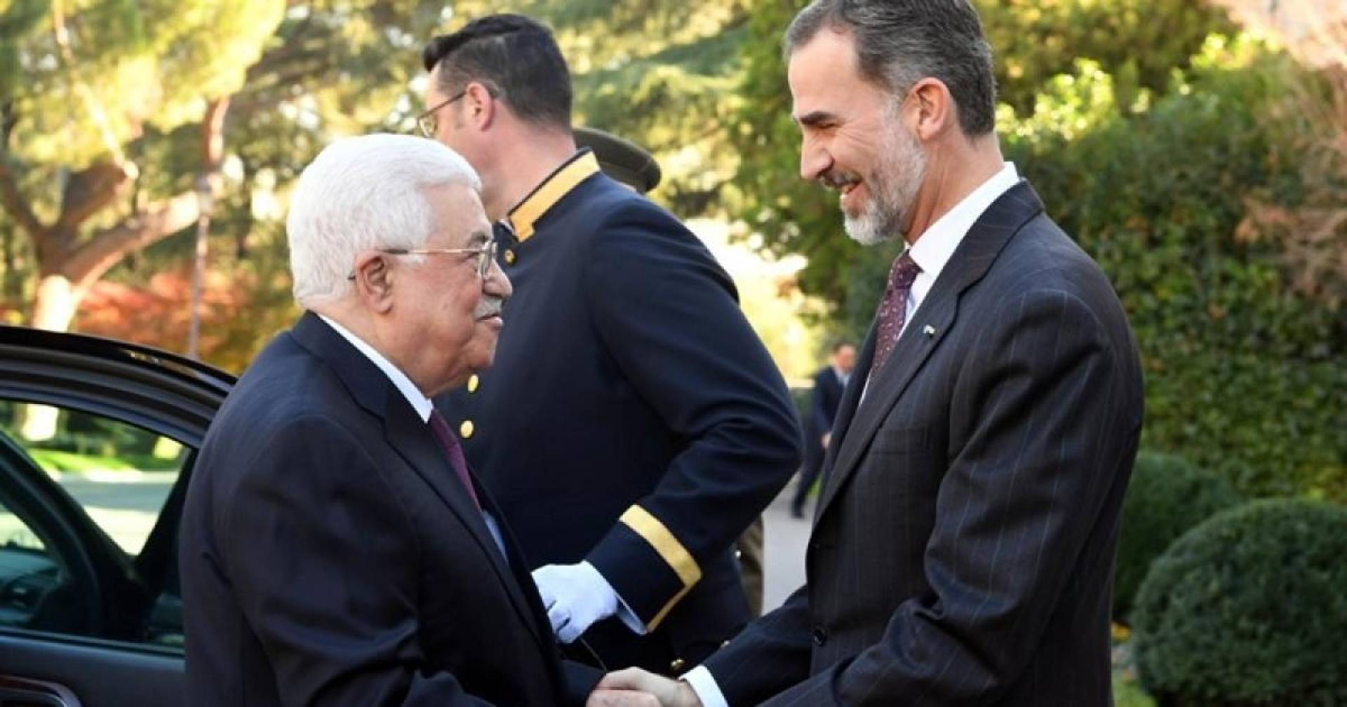 تفاصيل اجتماع الرئيس الفلسطيني مع ملك إسبانيا في العاصمة مدريد