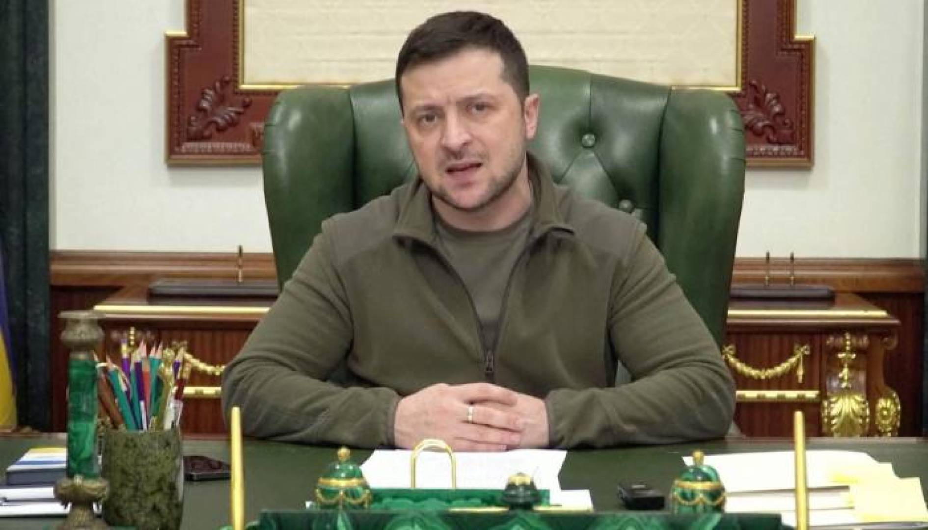 زيلينسكي ما بين فاسد مدان أو مهرج بعد نهاية العرض