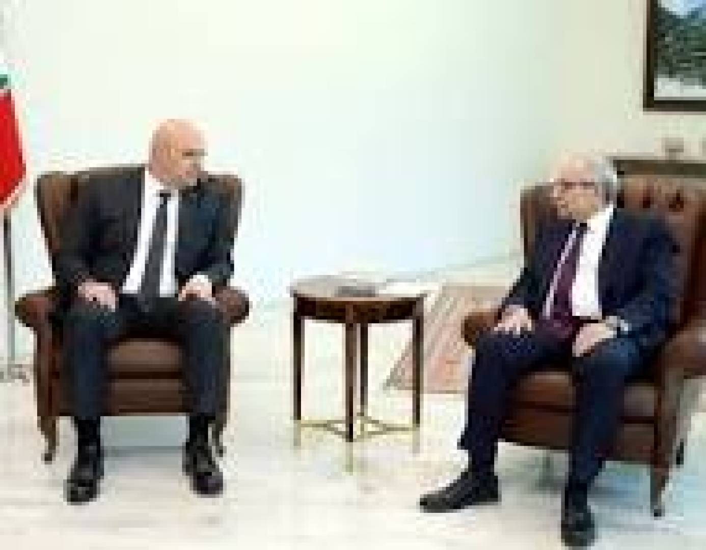 أراكِ عصية الكسر رغم الحصار و الغدر…