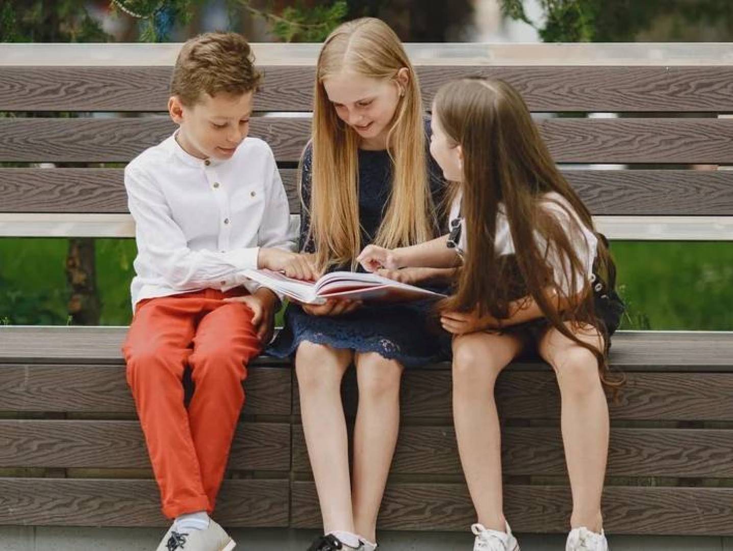 دراسة حديثة: الدروس خارج الصفوف الدراسية تحسن التحصيل وصحة الطلاب والمعلمين