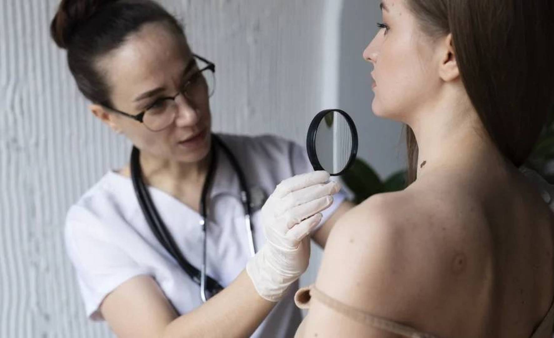 أول علاج خلوي لسرطان الجلد بتقنية TIL المعتمدة على الخلايا المناعية الذاتية