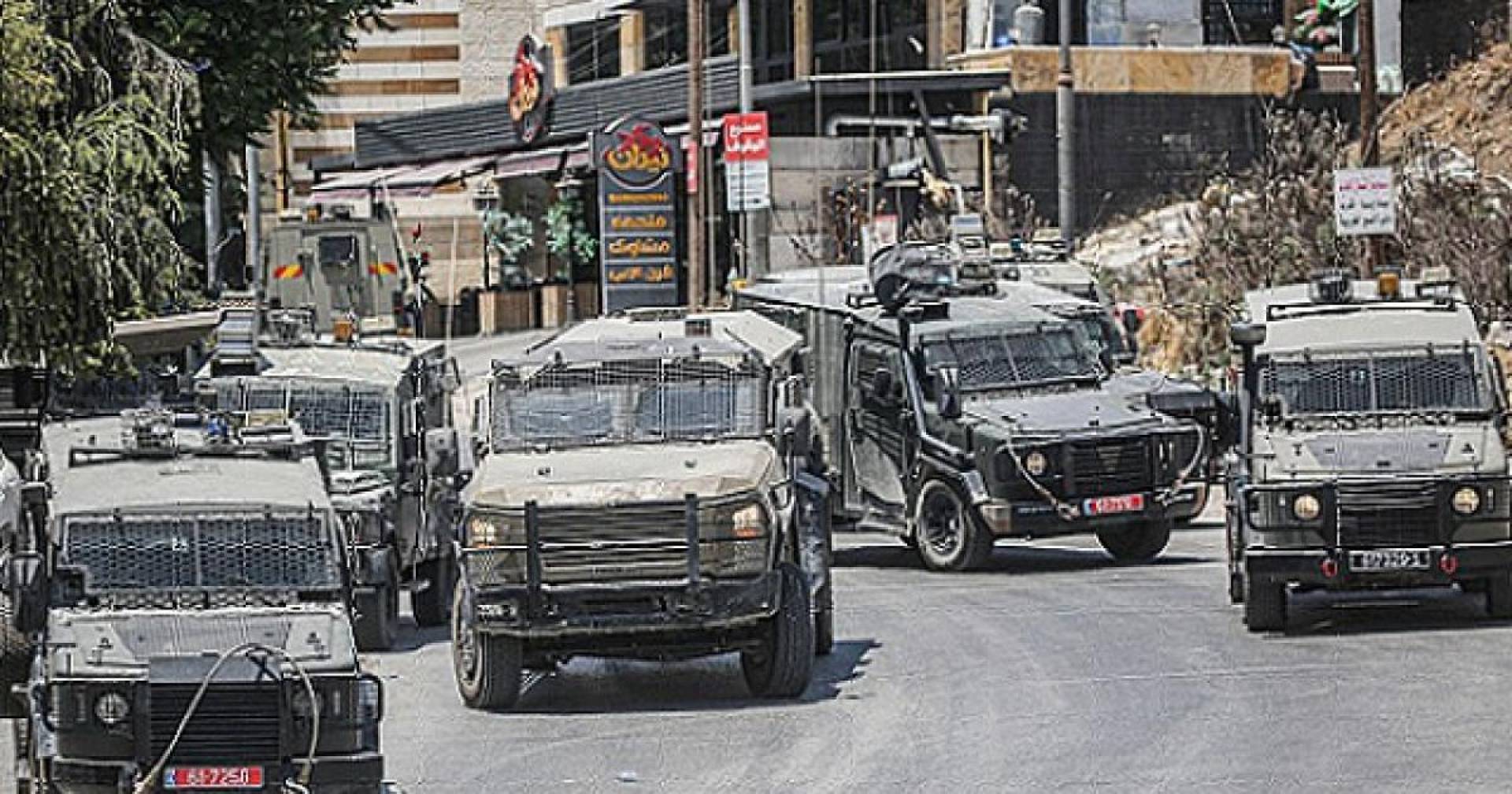 حملة اقتحامات واعتقالات واسعة بالضفة الغربية