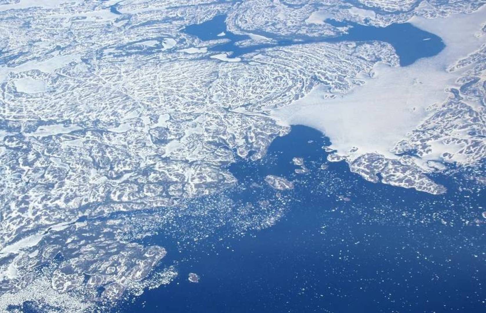 الأسباب العلمية التي تجعل غرينلاند من أغنى مناطق العالم بالموارد الطبيعية