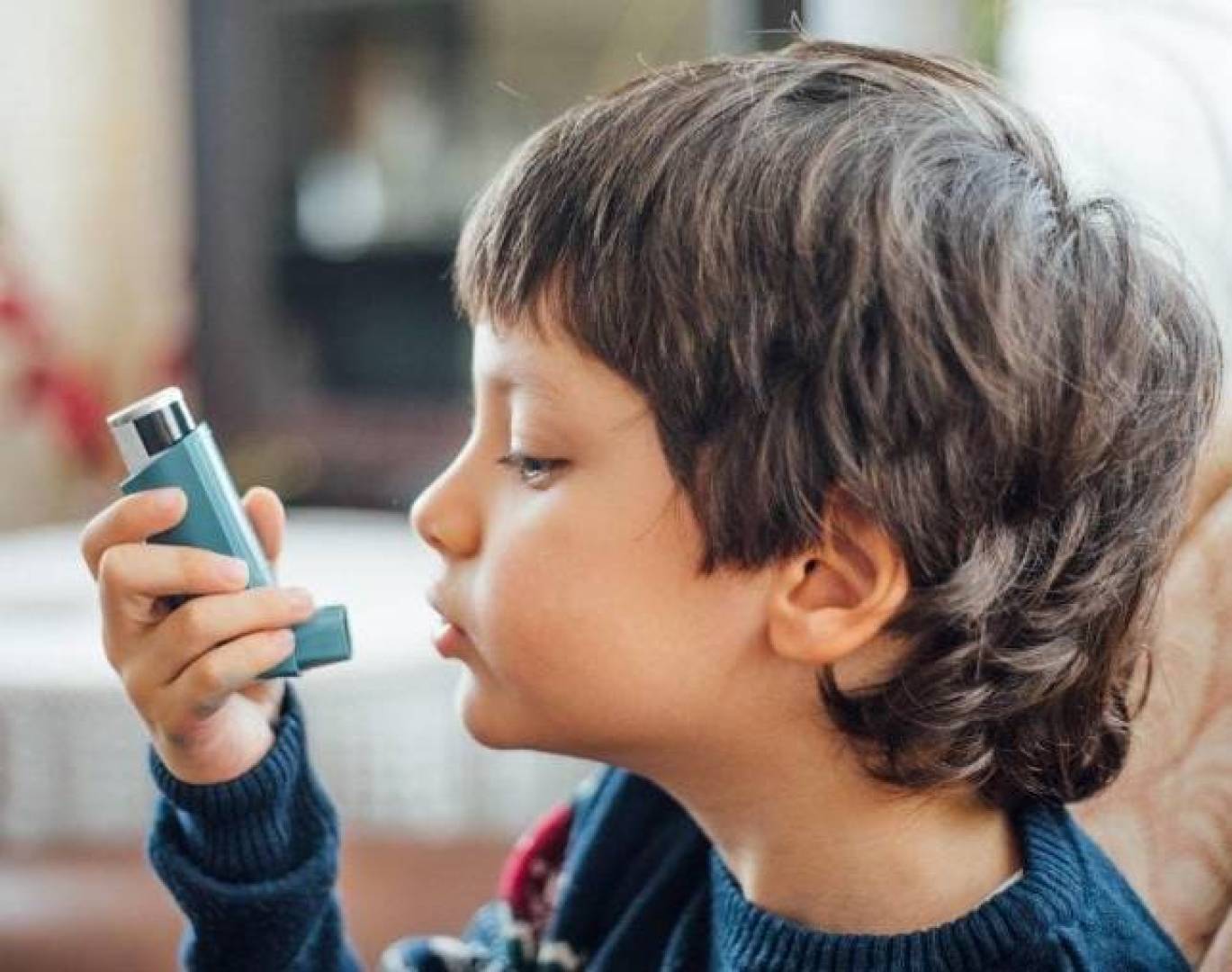 مركب طبيعي في الأمعاء يحمي الأطفال من الحساسية والربو