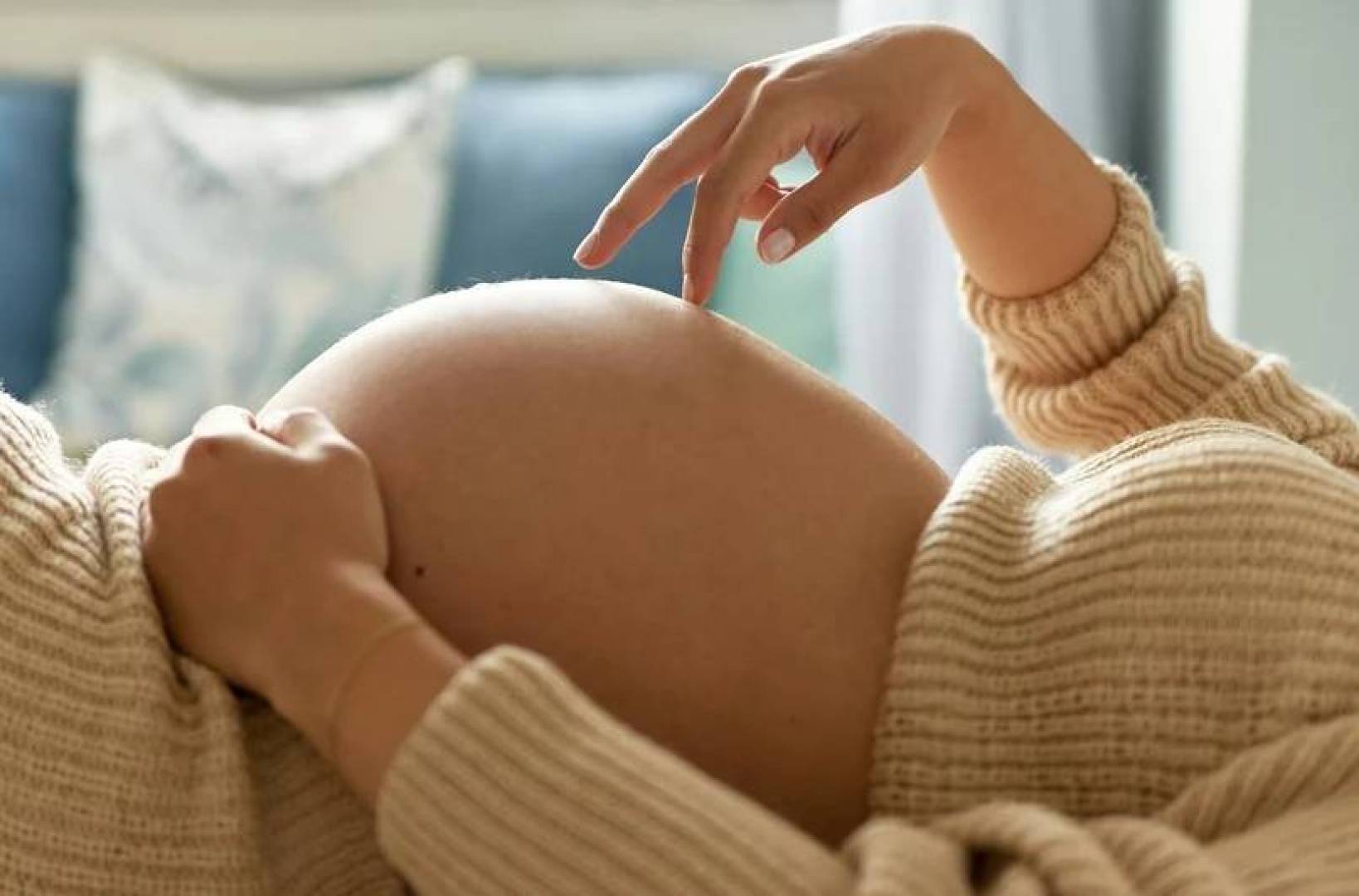 تأثير الضغط النفسي للأم أثناء الحمل على نمو دماغ الجنين