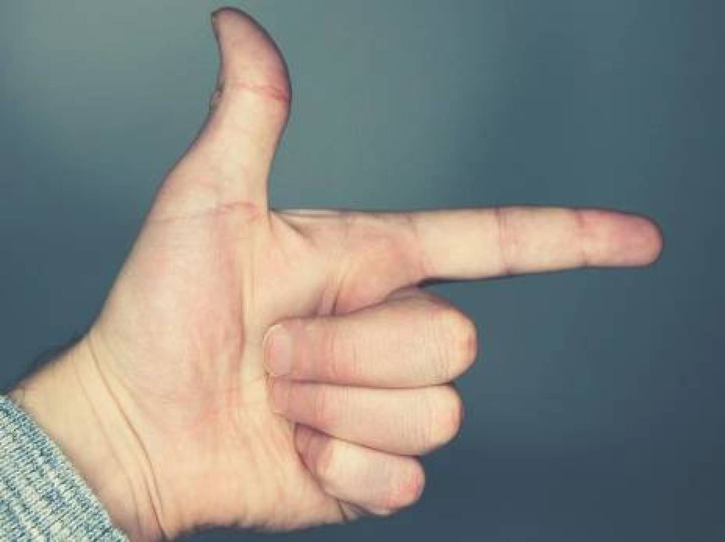 دراسة تربط بين طول الأصابع لدى الذكور وحجم الدماغ وتطور الذماء