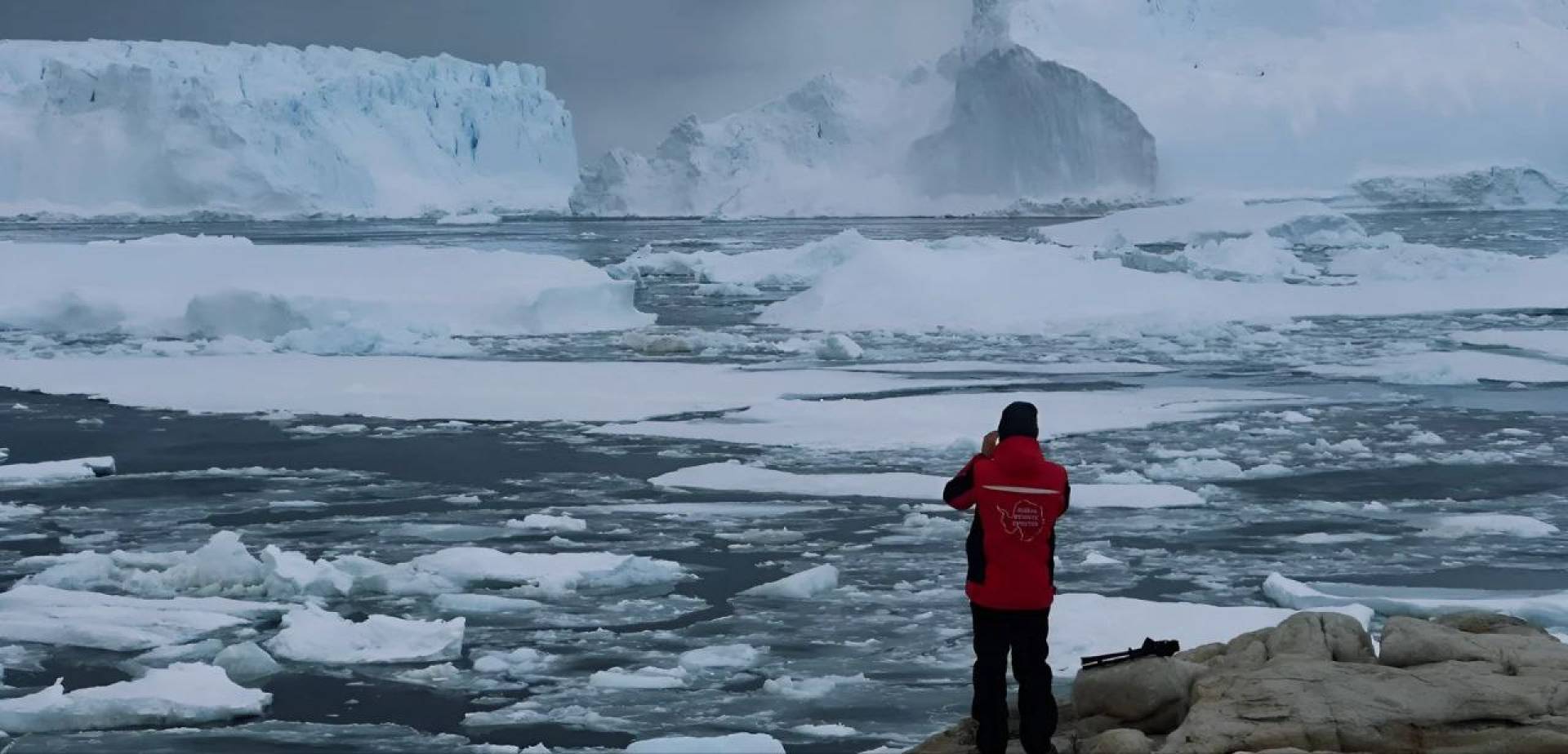 توثيق انفصال جبلين جليديين في القارة القطبية الجنوبية