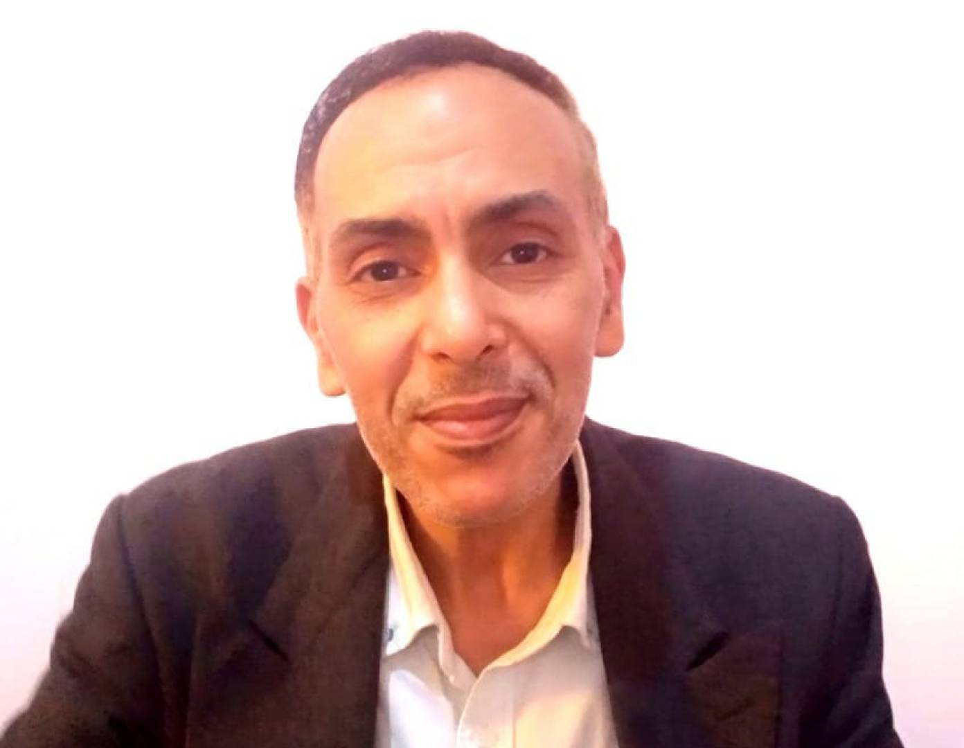 الشعب الإيراني يقيم الحجة ويصطف في مواجهة الإرهاب والنفاق