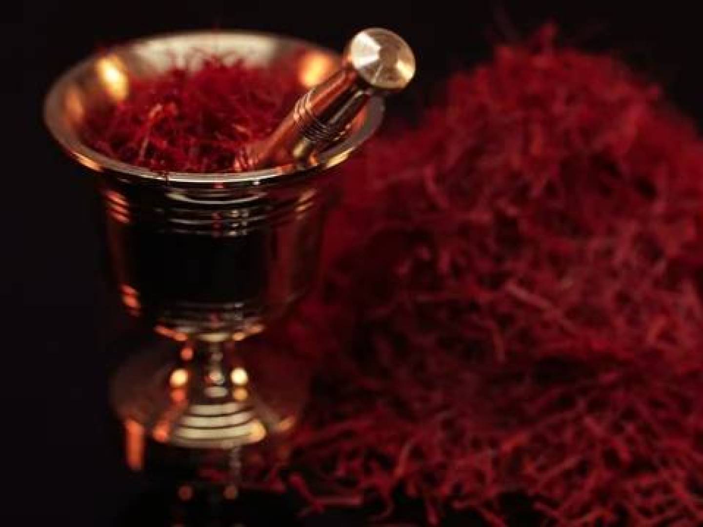 تأثير الزعفران على نشاط الدماغ والمزاج