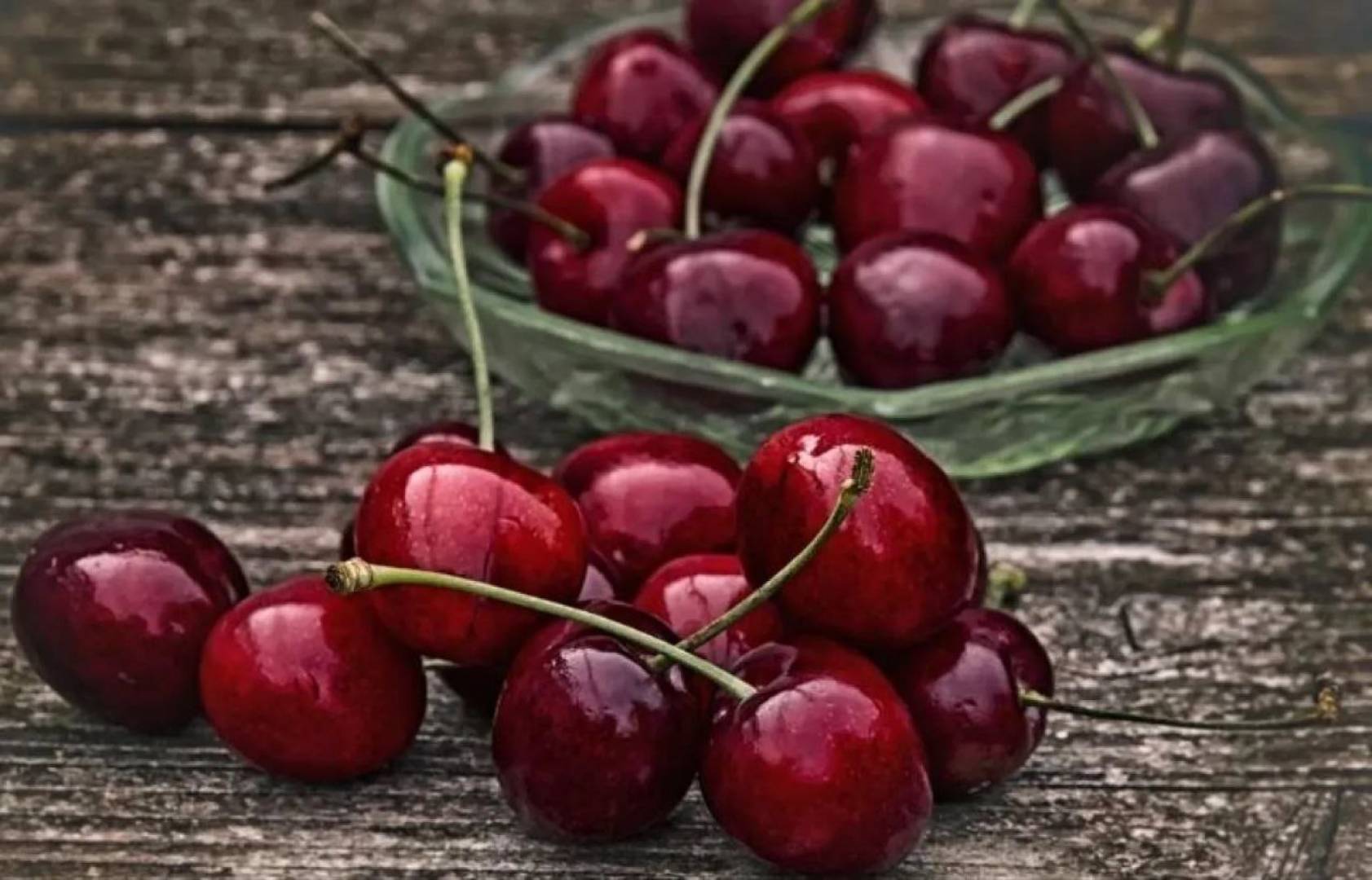 الكرز الداكن يساعد في محاربة سرطان الثدي