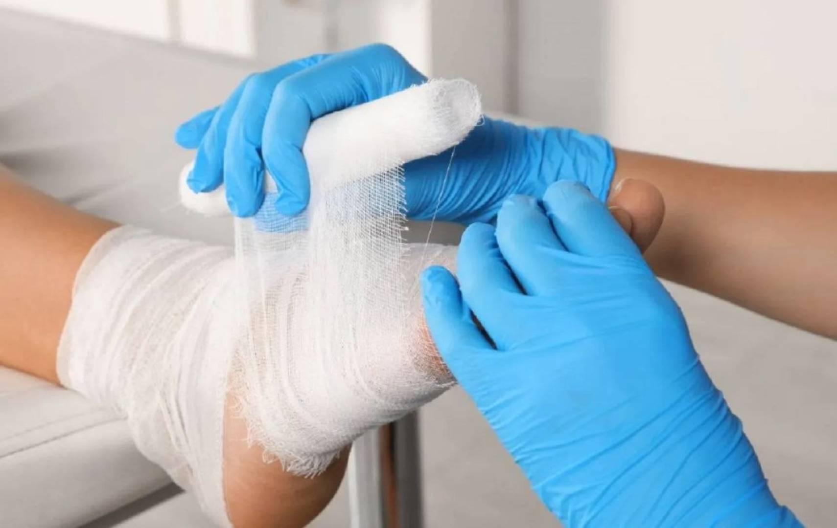 علاج جديد لجروح السكري يحول الخلايا إلى مصانع لتسريع الشفاء