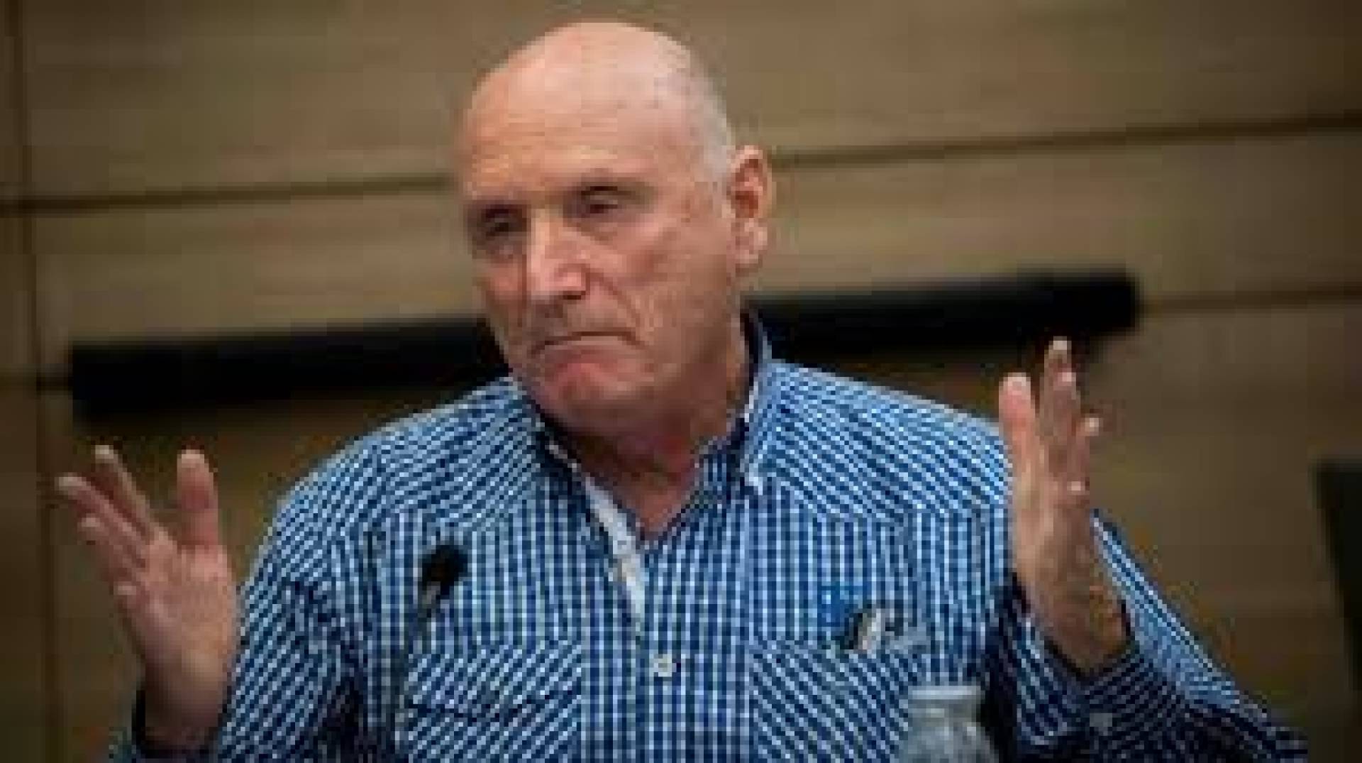 كتب إسحاق بريك: 