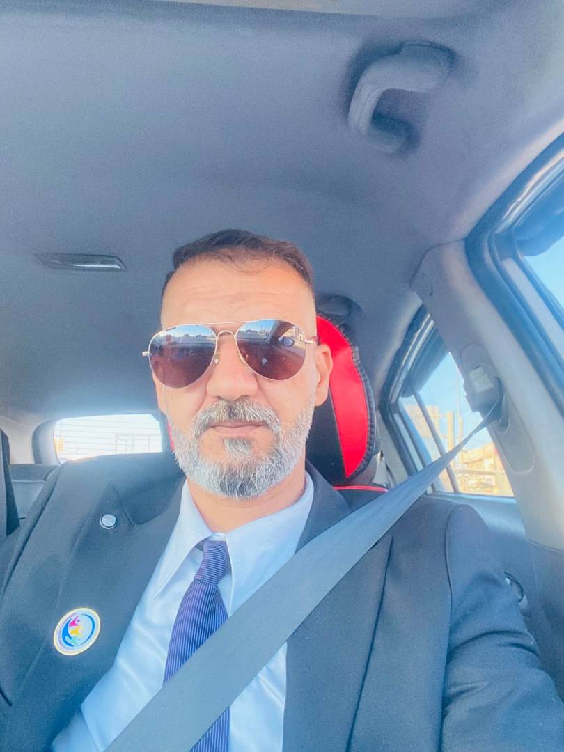 إمبراطورية الورق