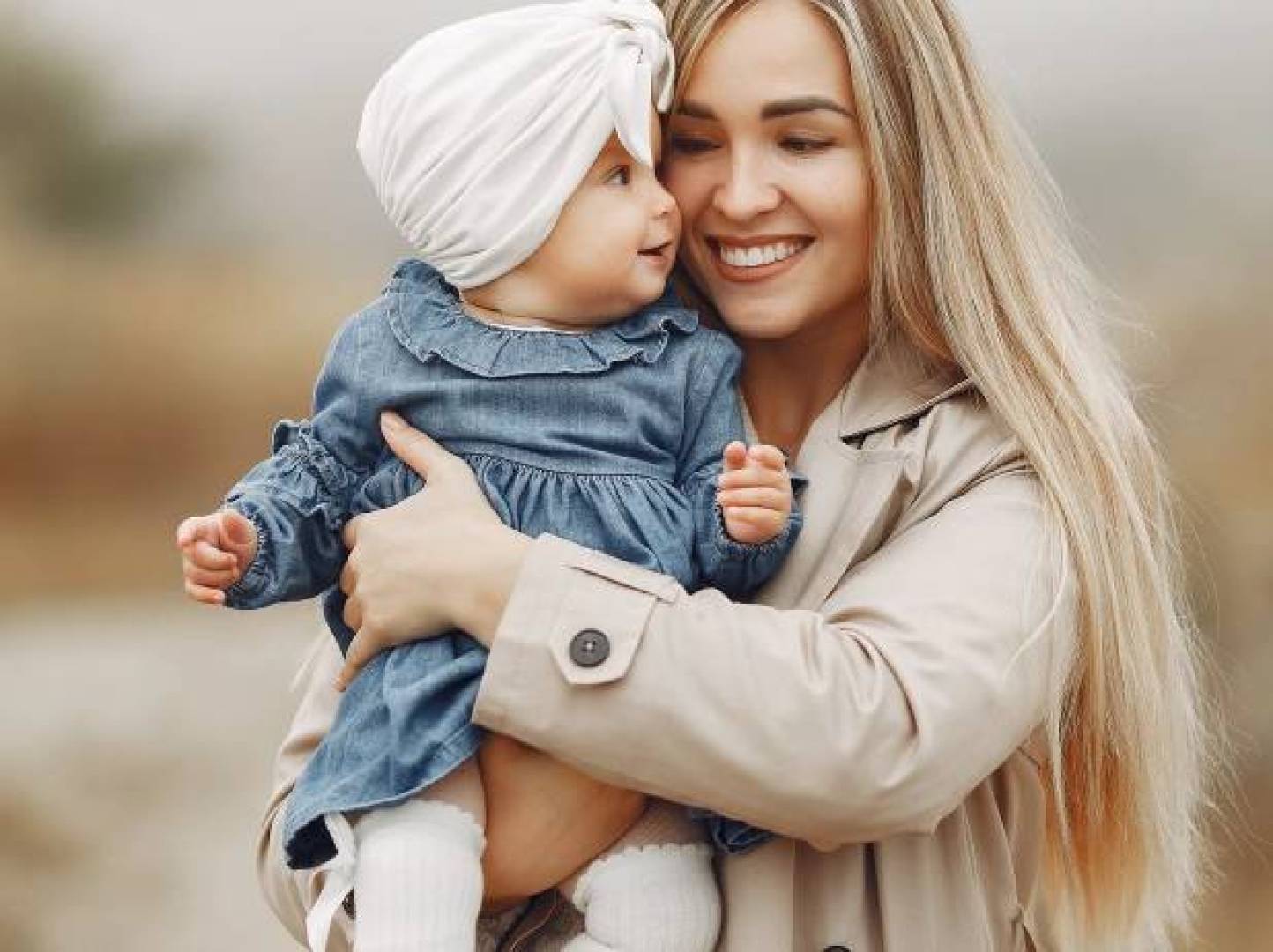 الضحك مع الأطفال يطور الدماغ ويقوي الذاكرة