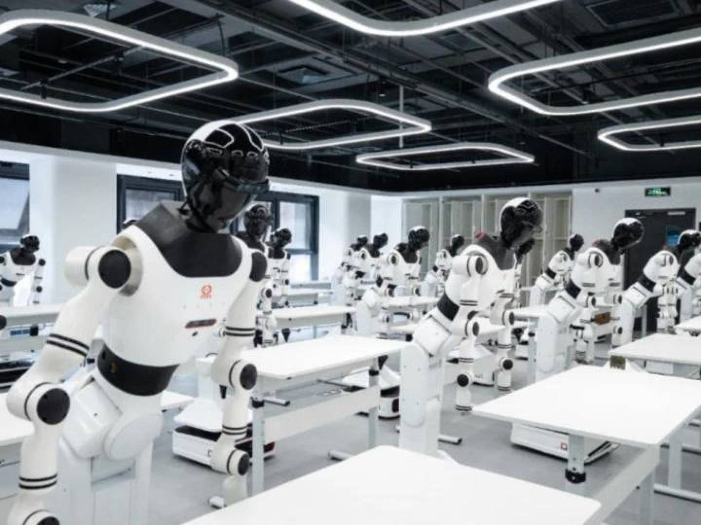 خطة صينية ضخمة لتنظيم أول مزاد عالمي مخصص للروبوتات البشرية