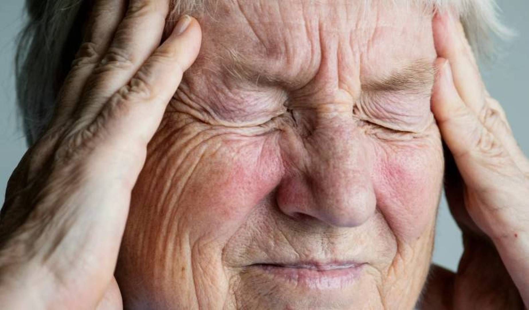 اكتشاف مركب من الأمعاء قد يسرع تطور مرض الزهايمر
