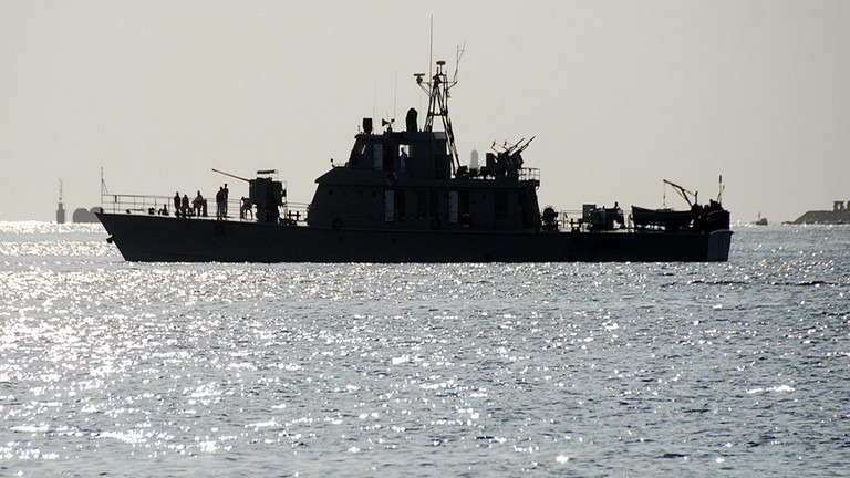 ماذا قال مدير الملاحة البحرية في محافظة هرمزغان الإيرانية، مراد عفيفي بور  عن احتجاز ناقلة النفط الإيرانيةا؟