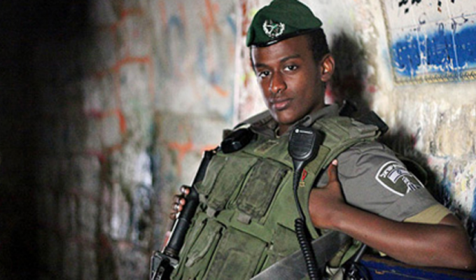 القسام: الاحتلال لم يطالب من قبل بالجندي الإسرائيلي من أصول أثيوبية