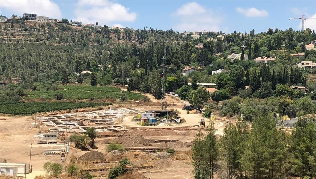 رئيس دائرة الأثار في جامعة تل ابيب يفضح الروايات التوراتية حول أحقية اليهود في فلسطين