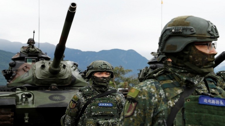 في خضم حربها التجارية مع الصين واشنطن تقرّ صفقة سلاح مع تايوان