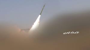 القوة الصاروخية اليمنية : إطلاق صاروخ بالستي من نوع بدر P 1 على نجران