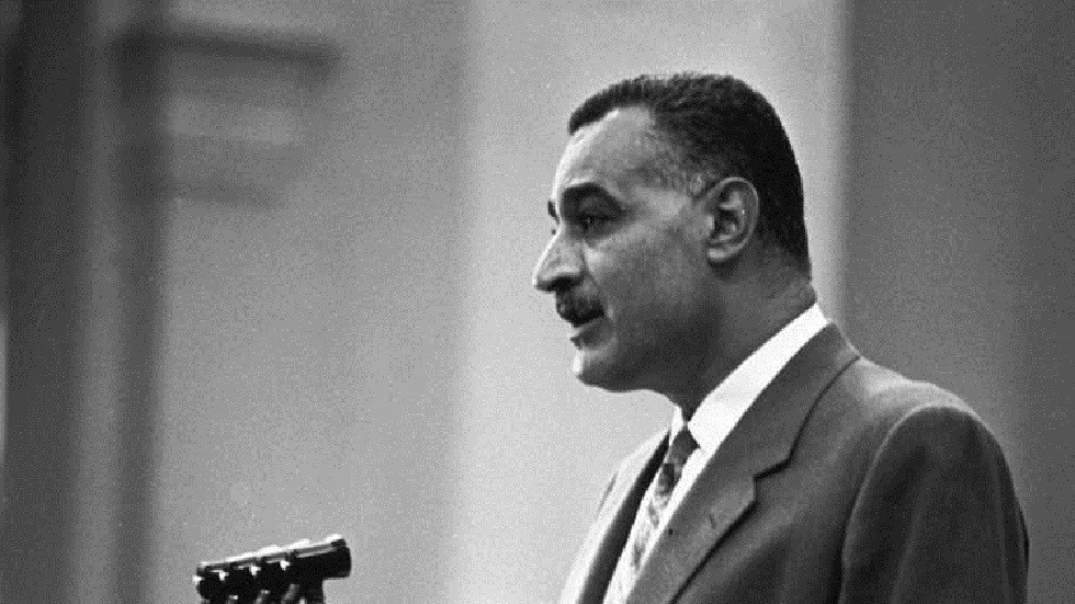 بعد سنوات من الإهمال.. سيارة عبد الناصر تعود للحياة من جديد (صور)