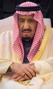 في أول تعليق له على تفجيرات أرامكو،، سلمان بن عبدالعزيز يبدي امتعاضه من الهجوم