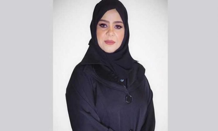 مرشحة اماراتية تفجر مفاجأة وتختار شعار لحملتها الانتخابية نعم لتعدد الزوجات