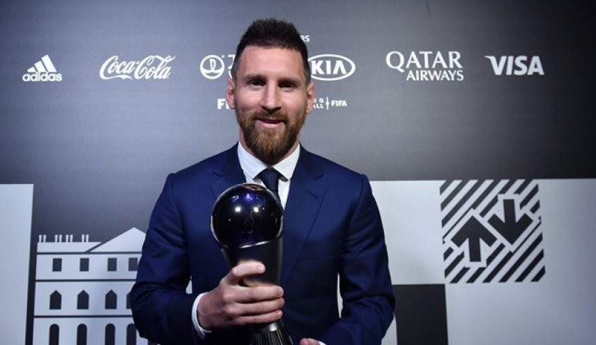 ميسي يحصل على جائزة الفيفا كأفضل لاعب في العالم