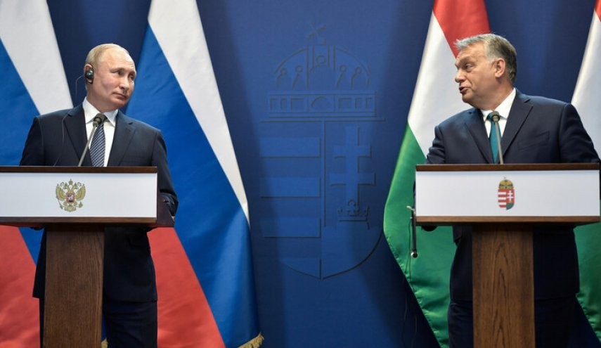 الرئيس بوتين عمل اللجنة الدستورية سينجح اذا لم يكن هناك تدخل خارجي