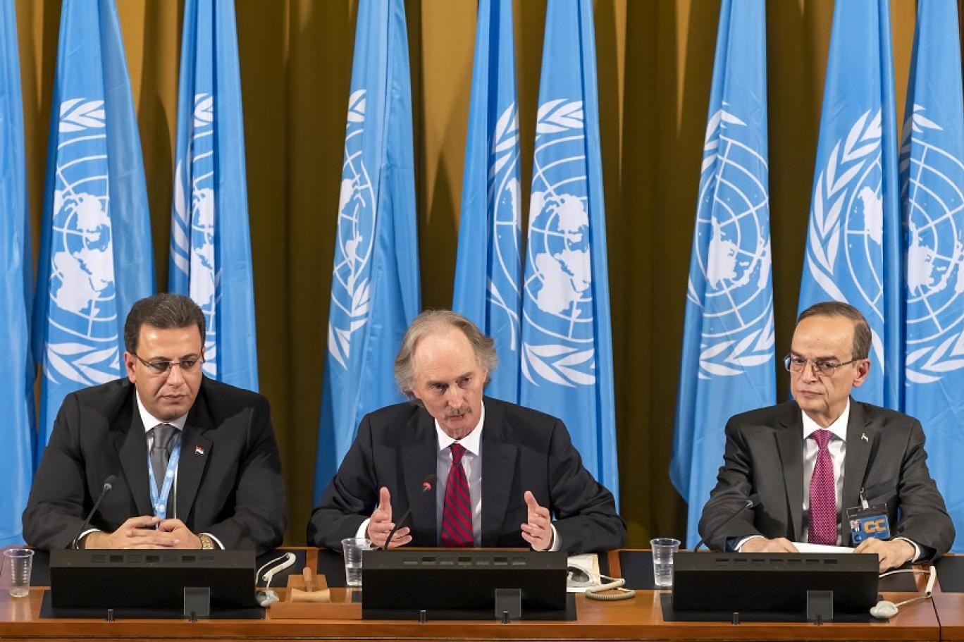 تسريبات تكشف عن أسماء أعضاء اللجنة الدستورية السورية