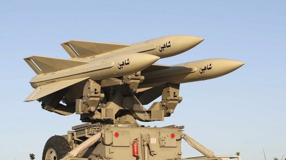 الدفاعات الإيرانية تسقط طائرة مسيرة في ميناء ماهشير