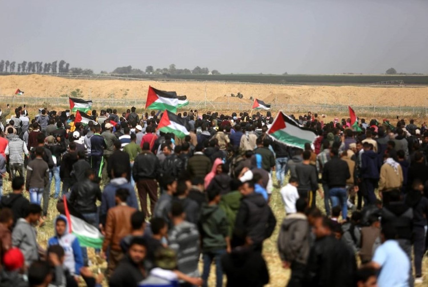 إستمرارً لمواصلة الفعاليات المطالبة بفك الحصار والعودة، الفلسطينيون يستعدون لإحياء جمعة ال82