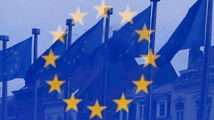 أوروبا تنتفض على أمريكا بهدوء وقوى جديدة ستظهر