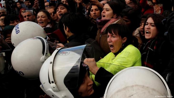 أنقرة تغض الطرف عن جرائم قتل النساء