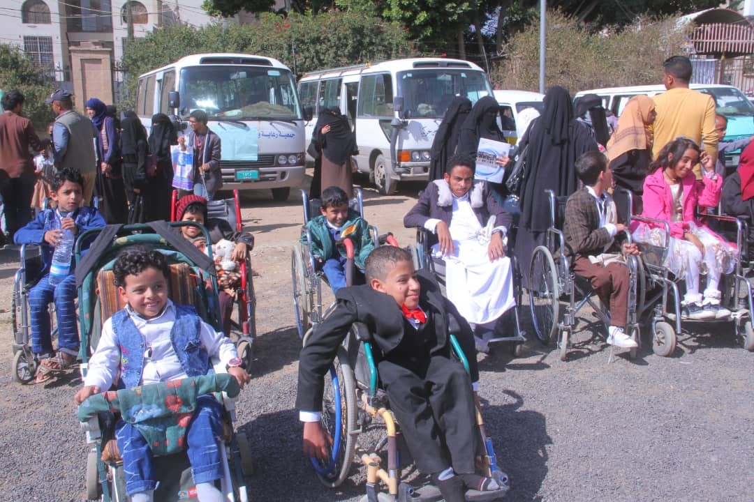 1500طفل وطفلة من الاشخاص ذوي الإعاقة في اليوم الترفيهي المفتوح في حديقة السبعين بصنعاء