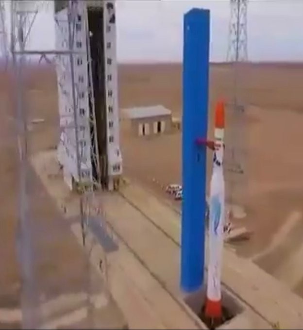 إيران تستعد لإطلاق 